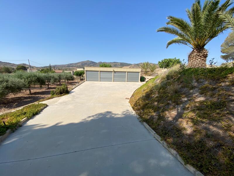 5 bedroom Villa for sale