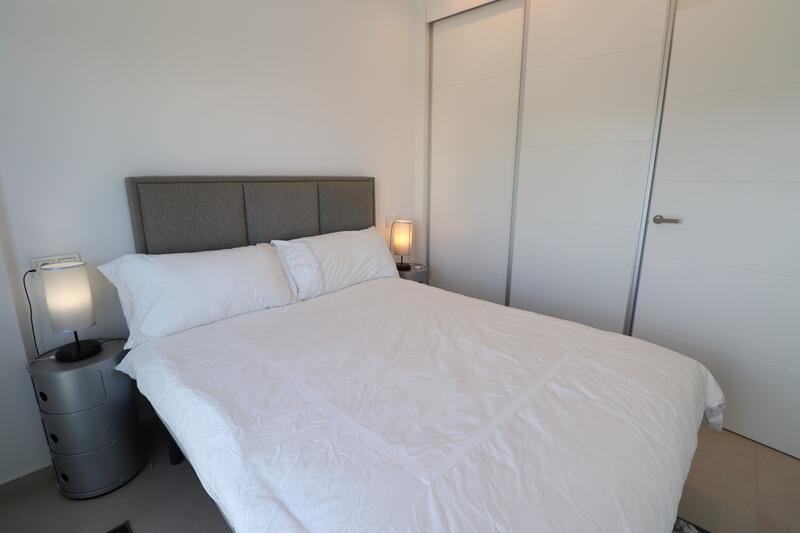 4 Schlafzimmer Stadthaus zu verkaufen