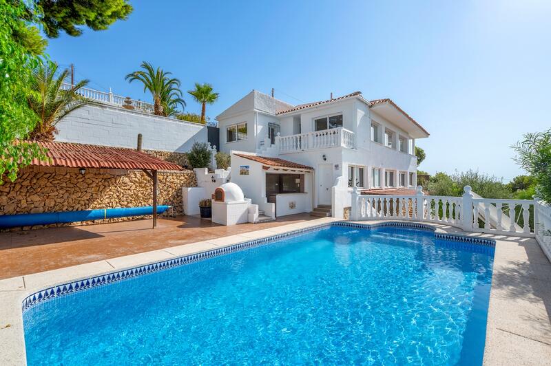 Villa zu verkaufen in La Nucia, Alicante