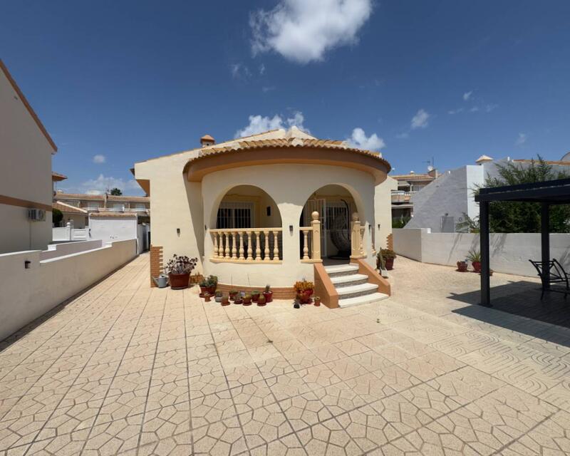 Villa Te koop in Ciudad Quesada, Alicante