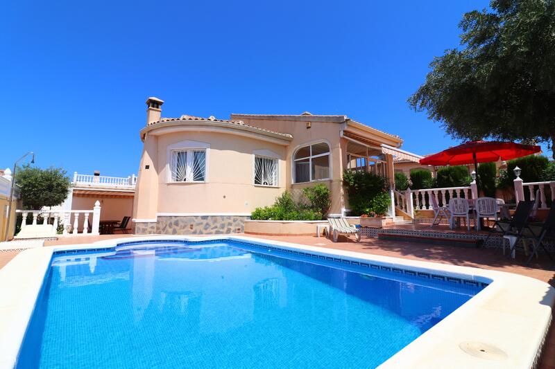 3 slaapkamer Villa Te koop