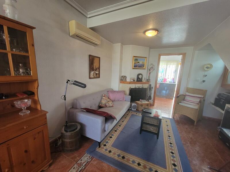3 bedroom Townhouse for sale