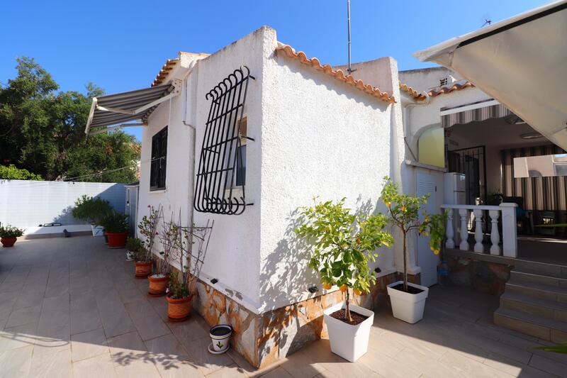 Villa Te koop in Orihuela Costa, Alicante