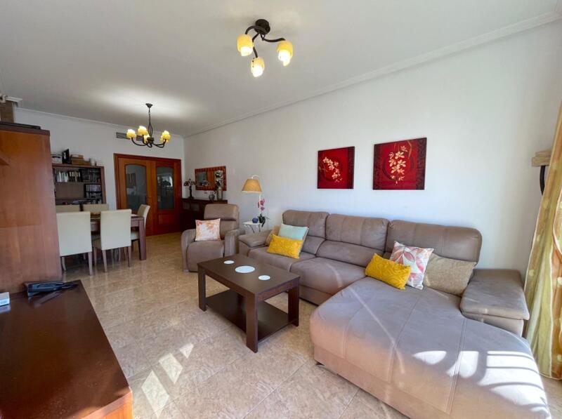 3 bedroom Apartment for sale