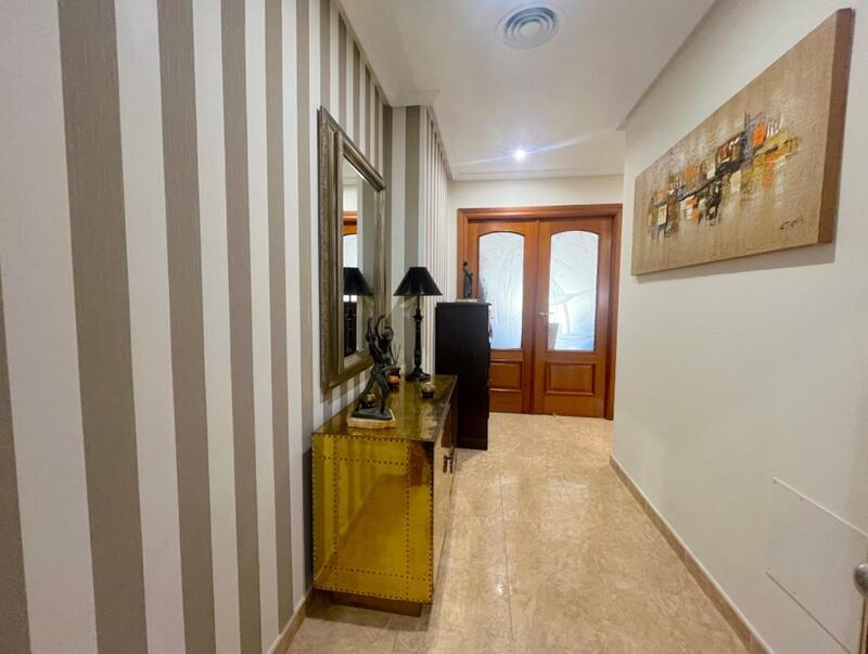 3 bedroom Apartment for sale