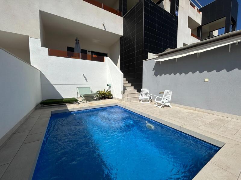 2 bedroom Apartment for sale