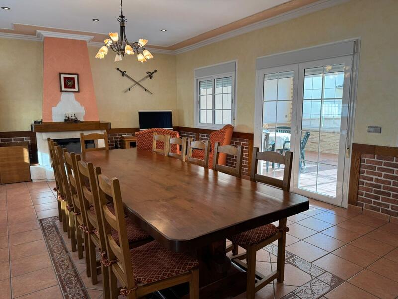1 bedroom Townhouse for sale