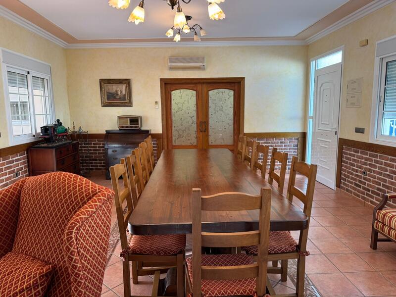 1 bedroom Townhouse for sale
