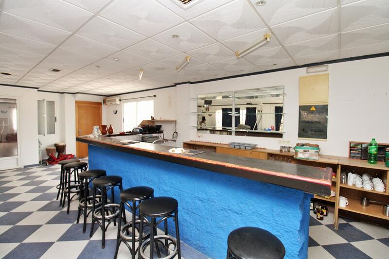 3 bedroom Commercial Property for sale