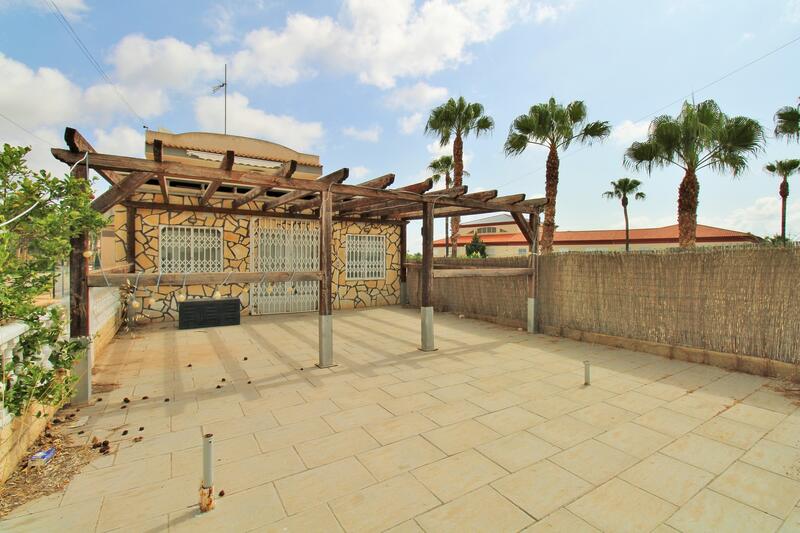 3 bedroom Commercial Property for sale