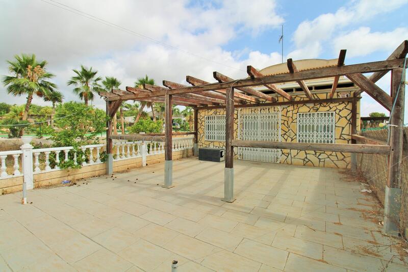 3 bedroom Commercial Property for sale