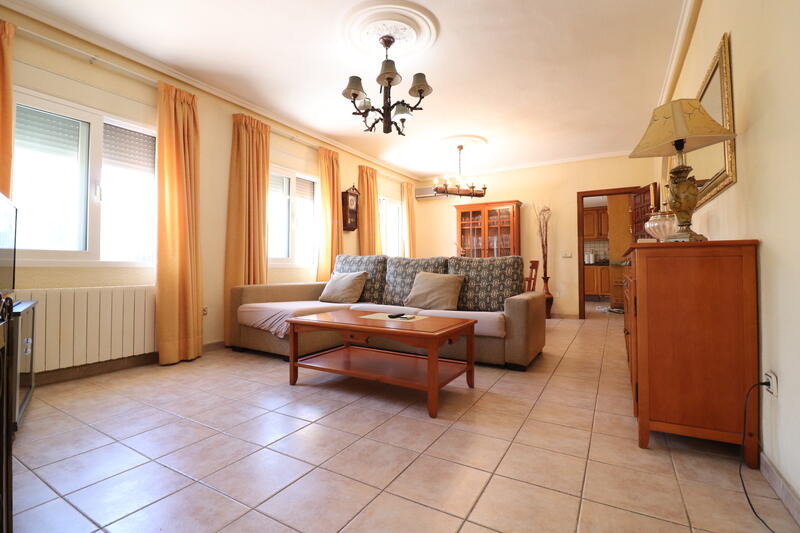 4 bedroom Villa for sale