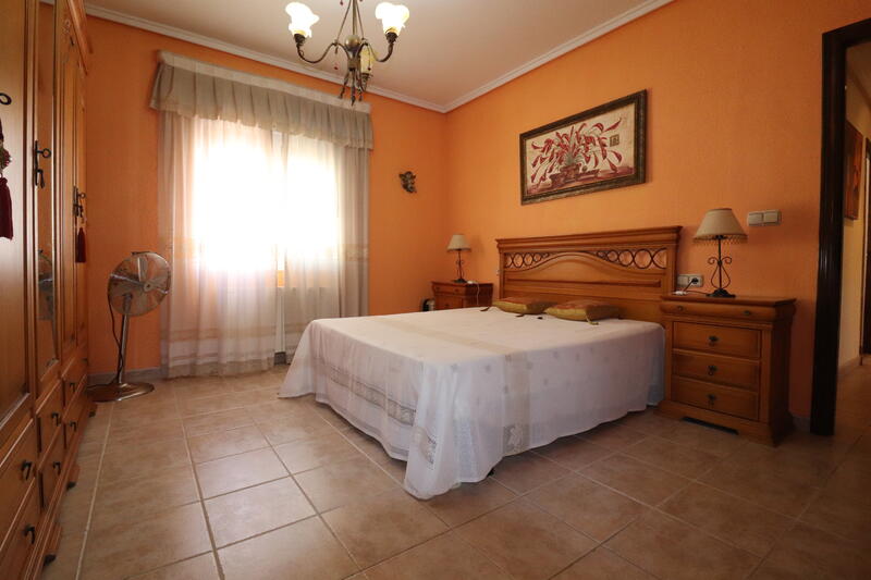 4 bedroom Villa for sale