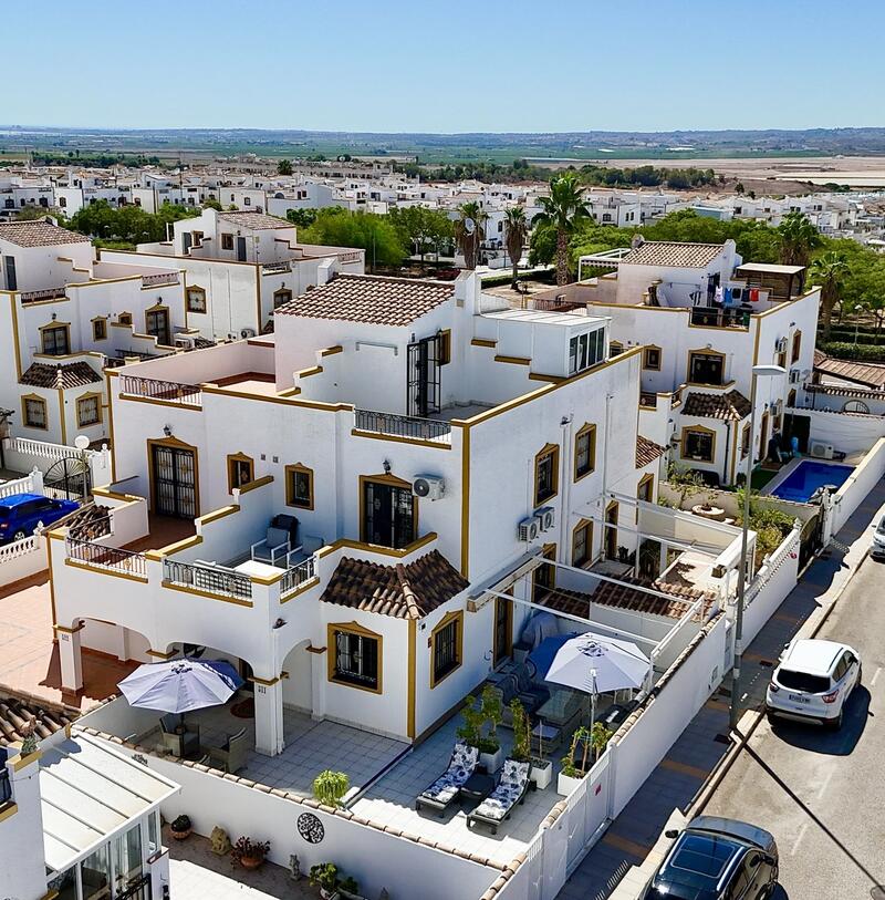3 bedroom Land for sale