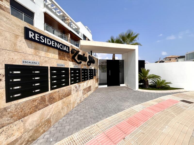 2 bedroom Commercial Property for sale