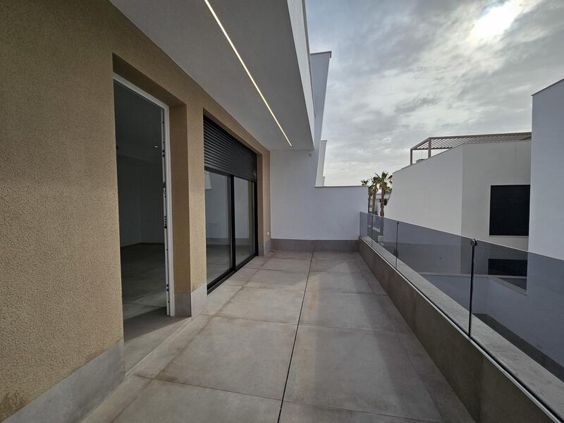 3 bedroom Commercial Property for sale