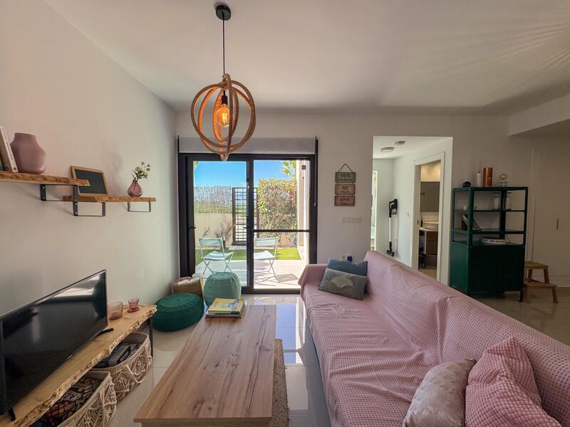 2 bedroom Townhouse for sale