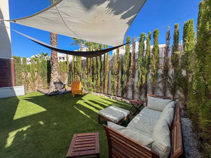 2 bedroom Townhouse for sale