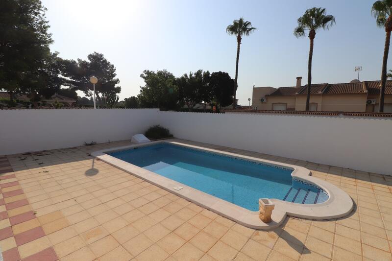 3 bedroom Villa for sale