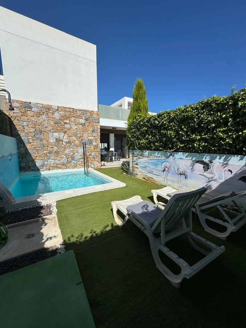 3 bedroom Villa for sale