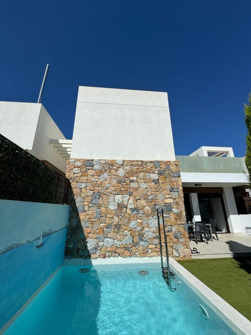 3 bedroom Villa for sale