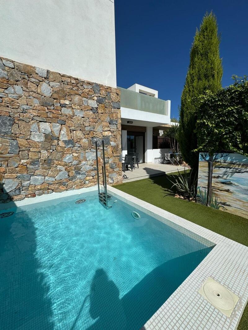 3 bedroom Villa for sale