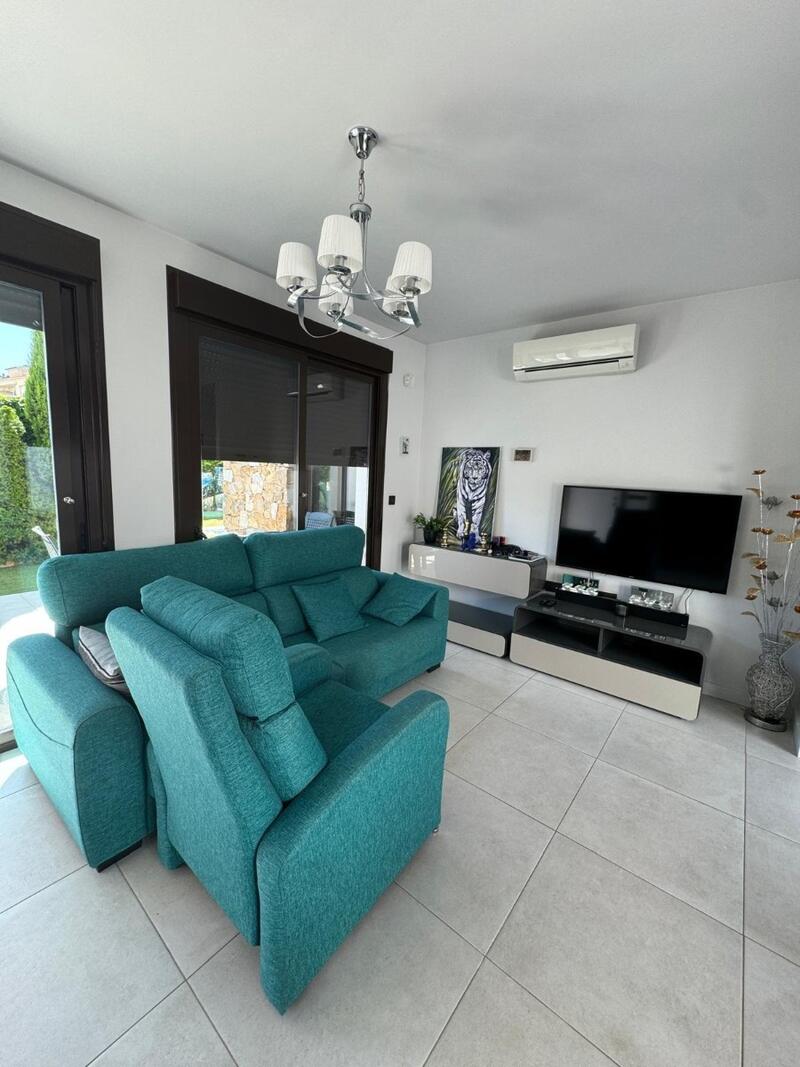 3 bedroom Villa for sale