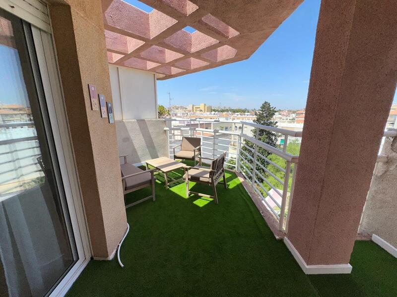 Leilighet til salgs i Torrevieja, Alicante