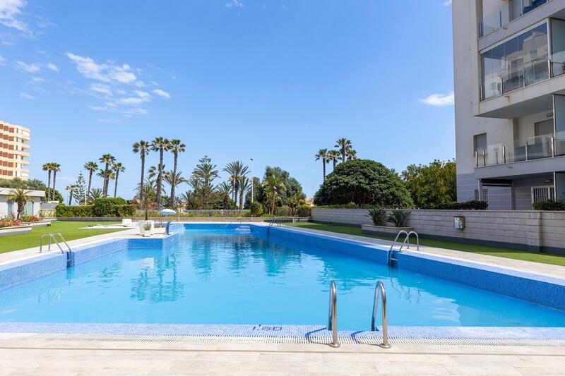 квартира продается в La Mata, Alicante