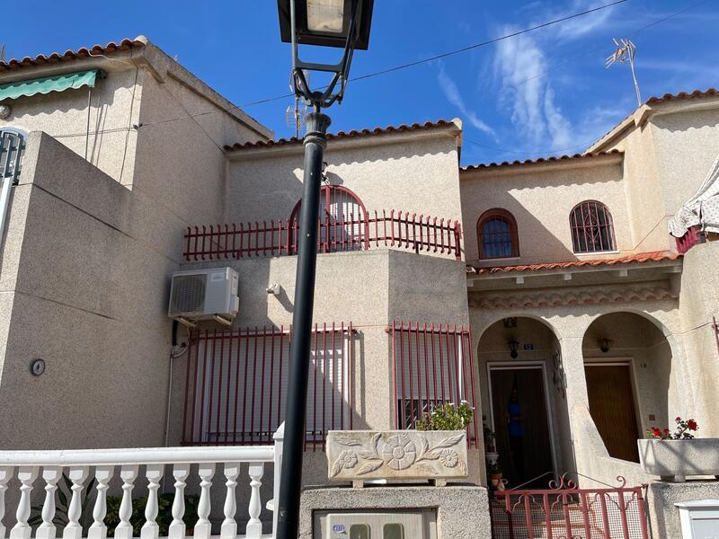Townhouse for sale in Jacarilla, Alicante