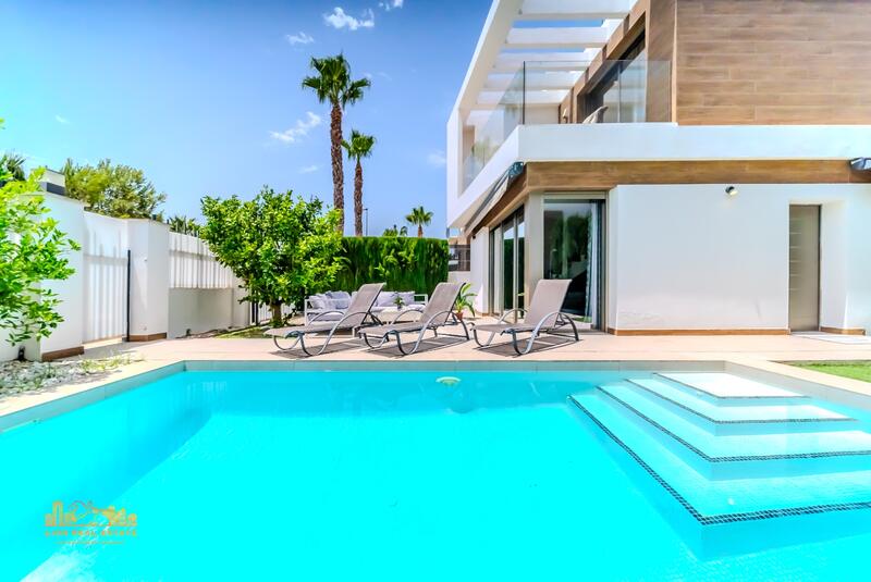 Villa for sale in Orihuela Costa, Alicante