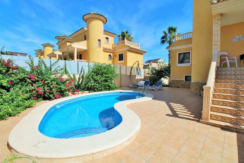 3 slaapkamer Villa Te koop