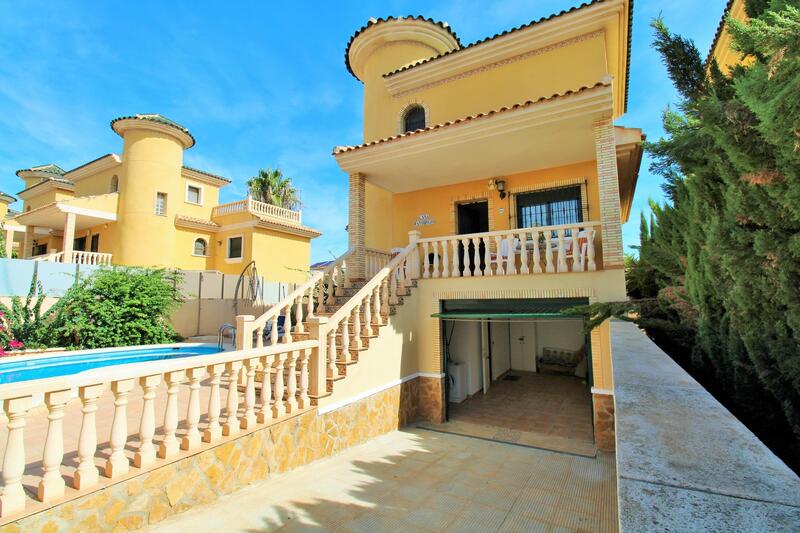 3 slaapkamer Villa Te koop