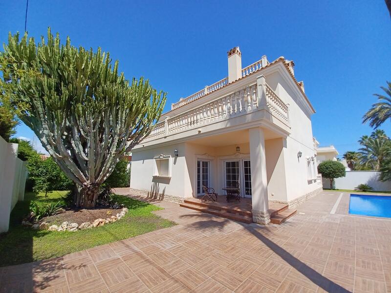 5 bedroom Cave House for sale