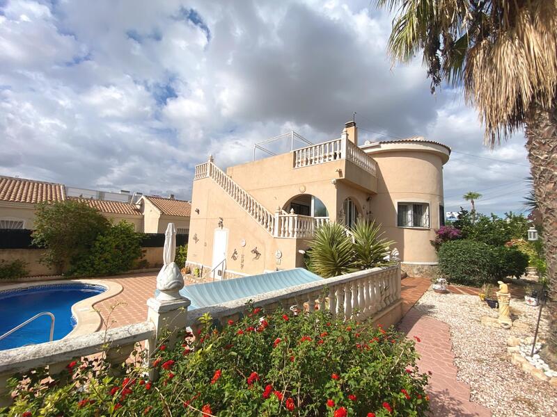 Villa en venta en Ciudad Quesada, Alicante