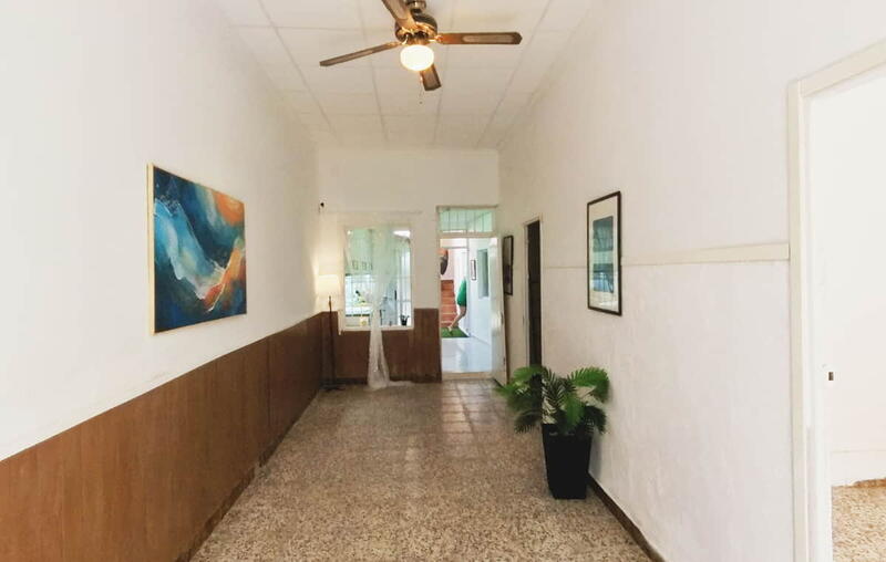 4 bedroom Townhouse for sale