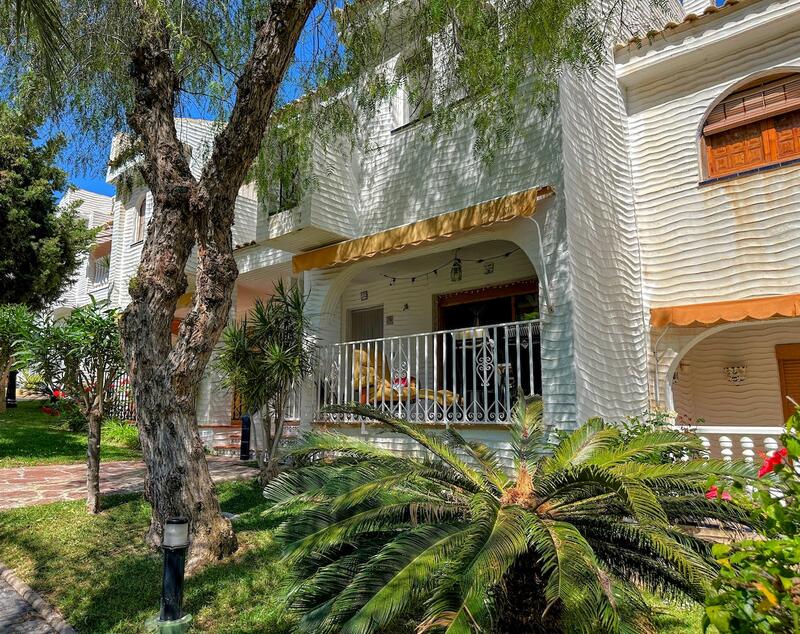 Townhouse for sale in Gran Alacant, Alicante