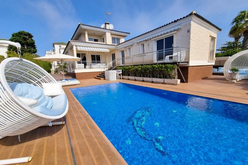 Villa til salg i Torrevieja, Alicante