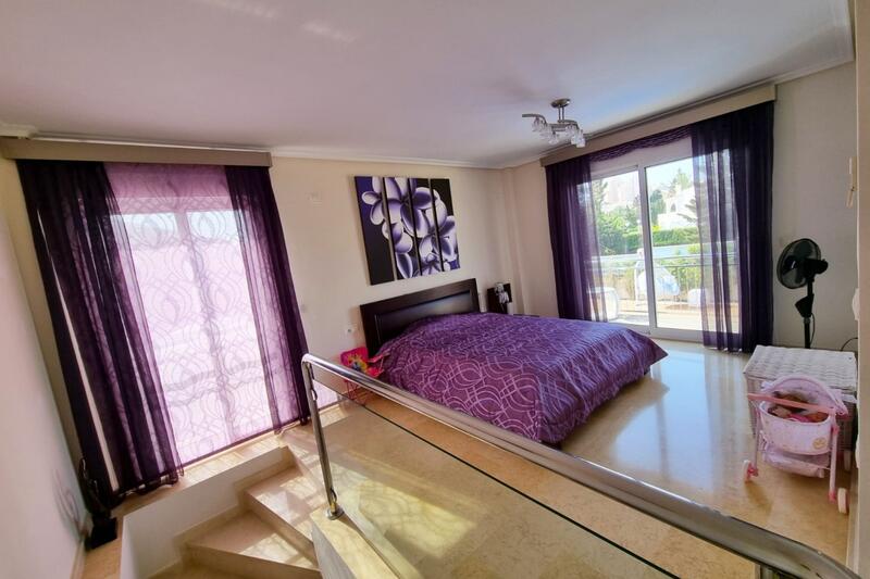 5 bedroom Villa for sale