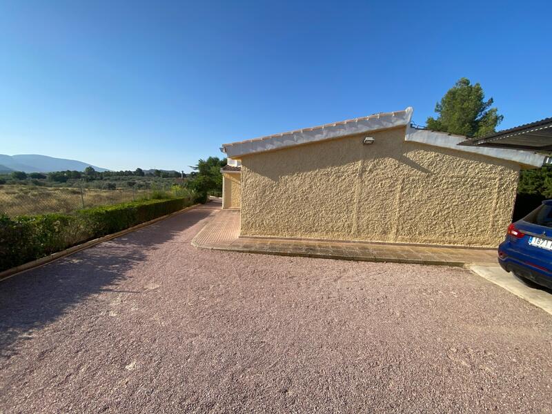 5 bedroom Villa for sale