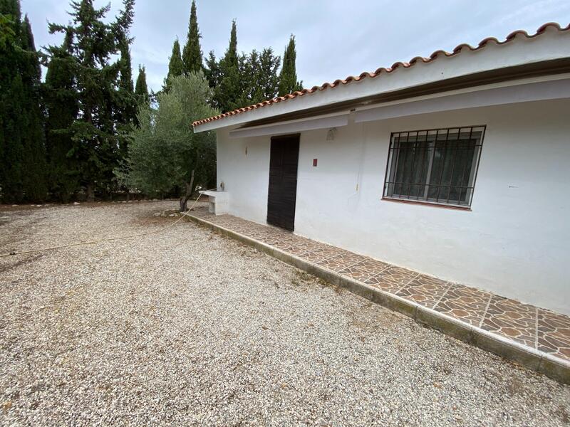8 bedroom Villa for sale