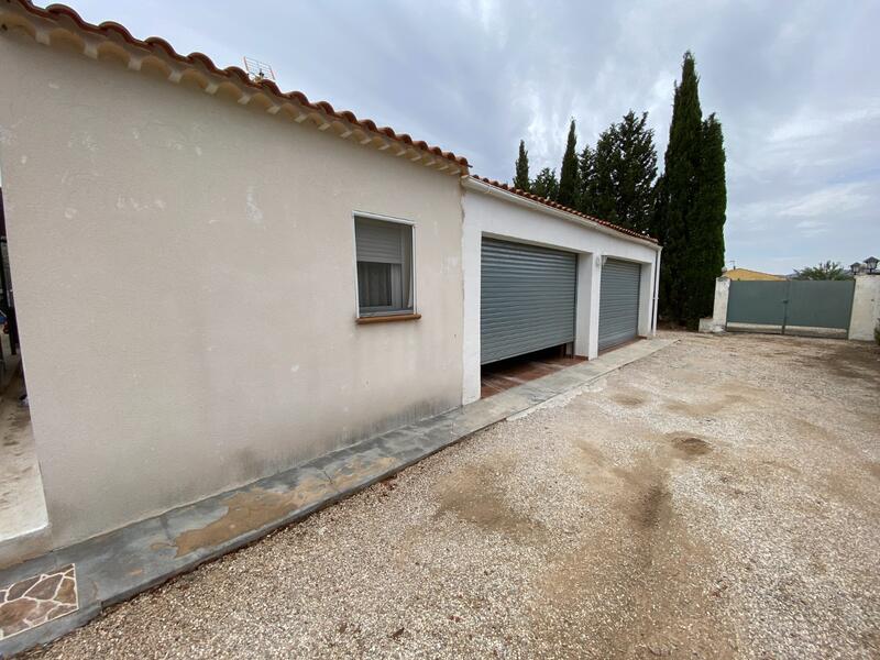 8 bedroom Villa for sale
