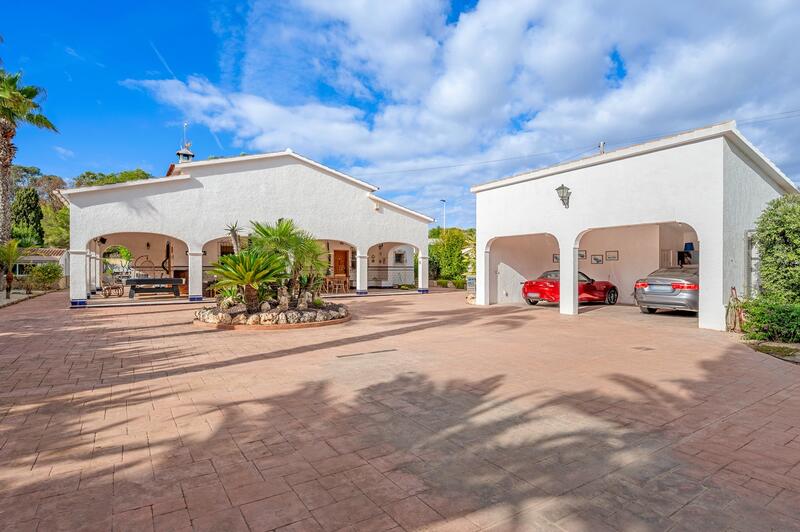 6 Schlafzimmer Villa zu verkaufen