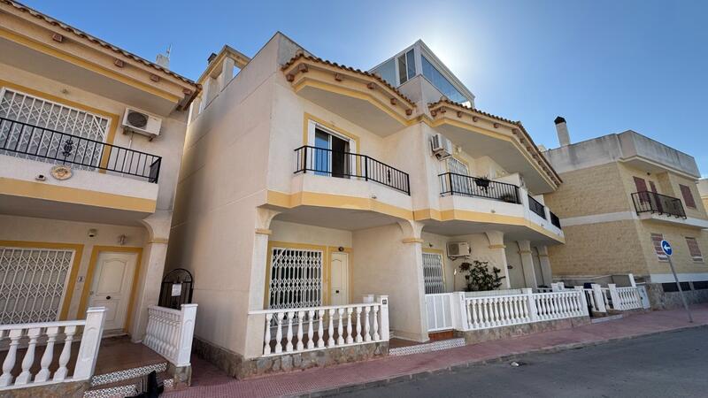 Duplex à vendre dans Catral, Alicante