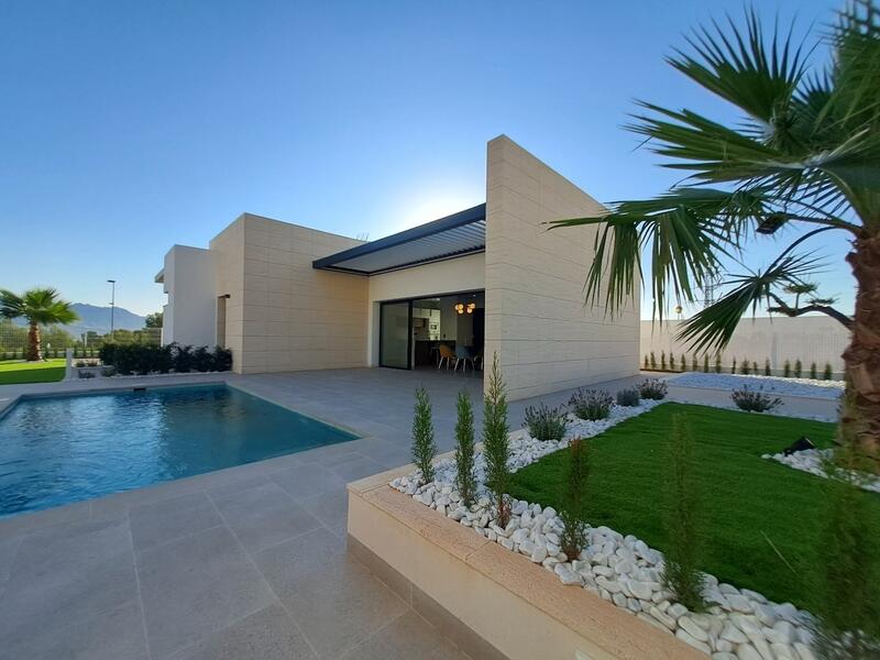 Villa til salgs i Polop, Alicante