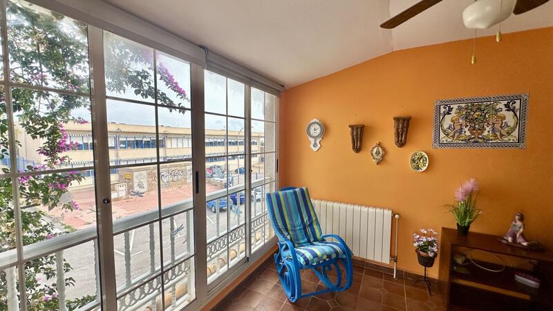 3 Schlafzimmer Stadthaus zu verkaufen