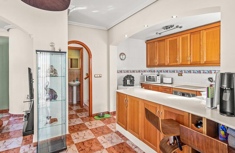 2 slaapkamer Gezinswoning Te koop