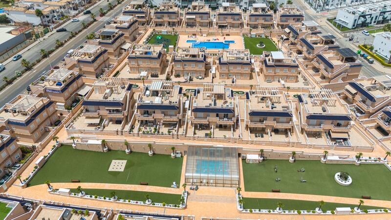 Radhus till salu i Orihuela Costa, Alicante