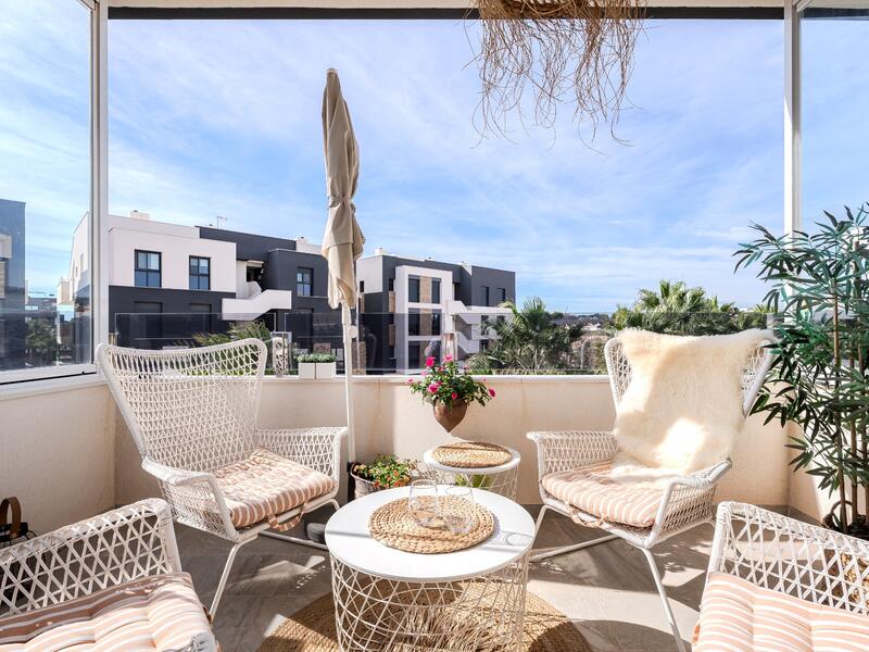 2 bedroom Apartment for sale