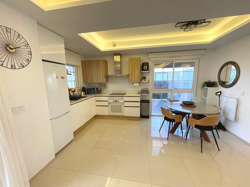 2 bedroom Apartment for sale 2 bedroom Apartment for sale